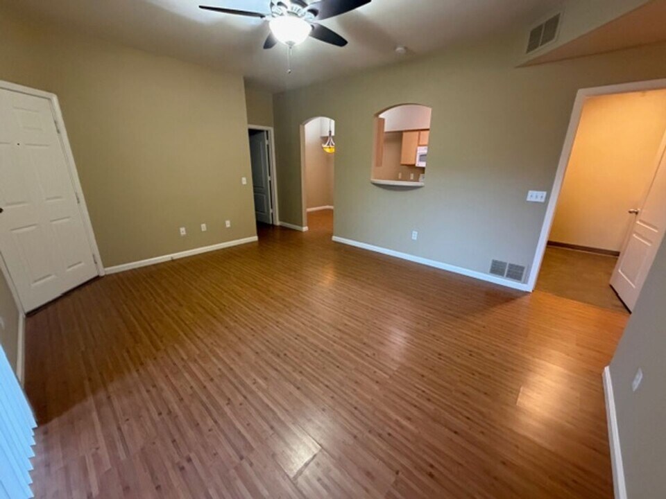 6850 Sharlands Ave. in Reno, NV - Building Photo