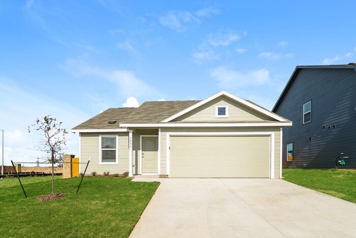 3056 Titan Spgs Dr in Saginaw, TX - Building Photo