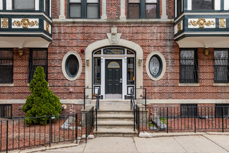 75 Burbank St in Boston, MA - Building Photo - Building Photo