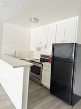 7524 Sepulveda Blvd in Los Angeles, CA - Building Photo - Building Photo