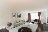 943 Waukegan Rd photo'