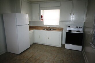 2006 Jersey Ave in Durham, NC - Building Photo - Building Photo