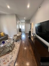 20 Mayfield St, Unit 2 in Boston, MA - Foto de edificio - Building Photo