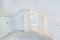 2446 Lynn Iris Dr photo'