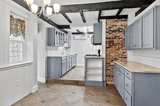 9 Elm St in Pepperell, MA - Building Photo - Building Photo