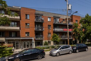 2765 De Darlington Pl in Montréal, QC - Building Photo