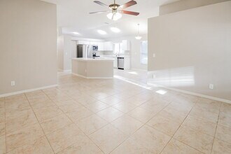 1436 Scotch Pine Dr in Brandon, FL - Foto de edificio - Building Photo