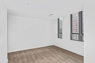 The Millennium in Arlington, VA - Foto de edificio - Interior Photo