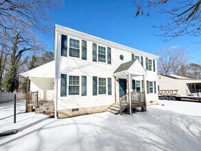 117 Five Oaks Ln in Ashland, VA - Building Photo - Building Photo