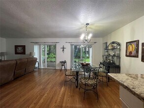 10468 Montpelier Cir in Orlando, FL - Building Photo - Building Photo