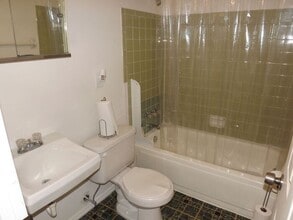 4731 Stratsburg Dr in Dayton, OH - Building Photo - Building Photo