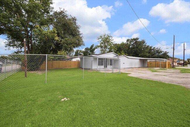 property at 1514 Mercury Dr