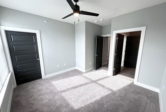 5005 E Parmer Ln in Manor, TX - Building Photo - Building Photo