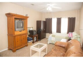 137 Grace St in DeLand, FL - Building Photo