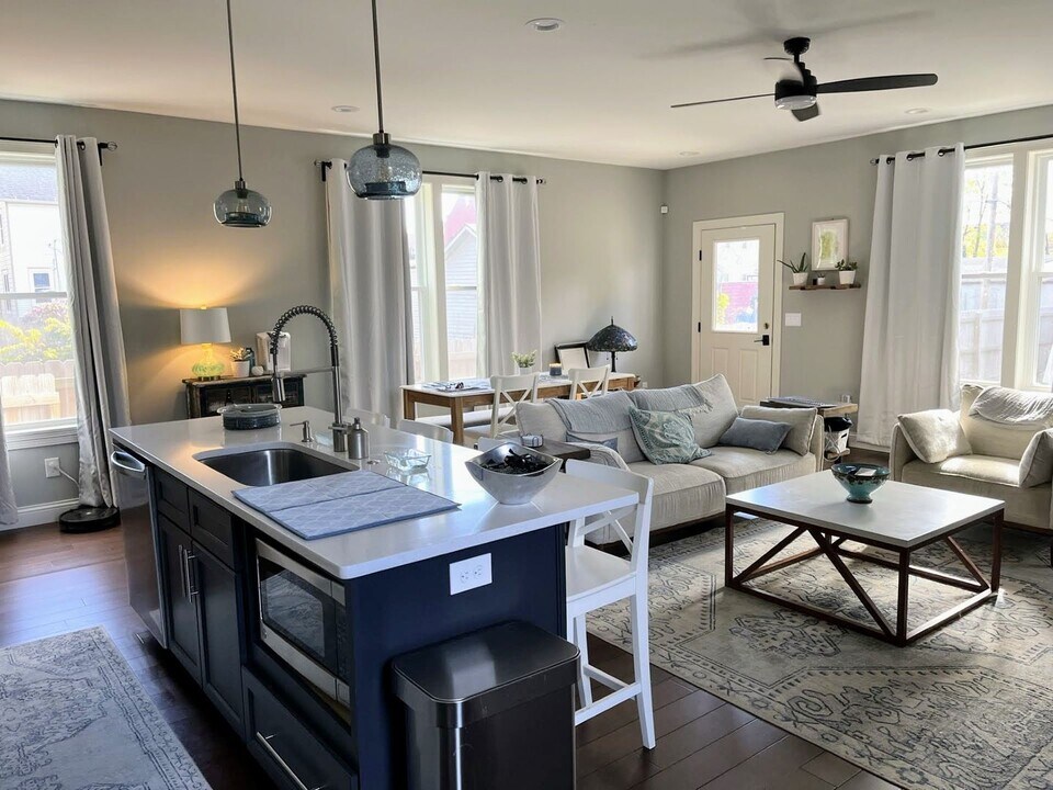 1125 E Mound St in Columbus, OH - Building Photo