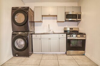 112 Randolph Ave in Jersey City, NJ - Building Photo - Building Photo