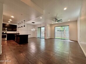 4230 N 21st St in Phoenix, AZ - Building Photo - Building Photo