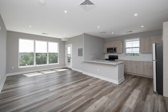 Creekline at Fairfield in Fairfield, CT - Foto de edificio - Interior Photo