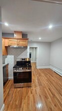 59 Marshall St, Unit 2 in Somerville, MA - Building Photo - Building Photo