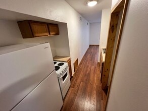 612 Bancroft St in Des Moines, IA - Building Photo - Building Photo