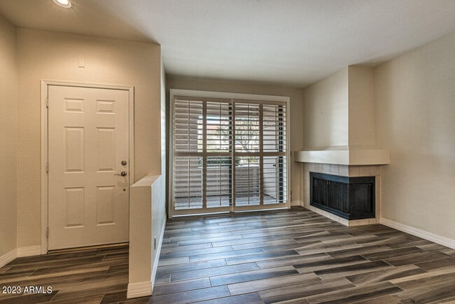property at 9708 E Vía Linda