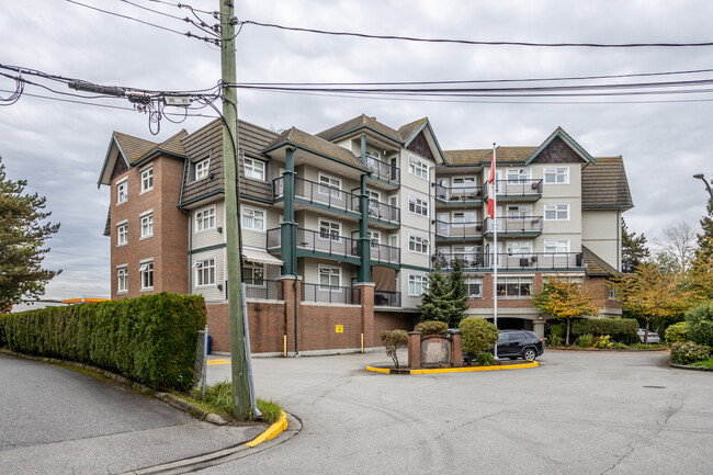 Harrison landing in Langley, BC - Building Photo - Building Photo