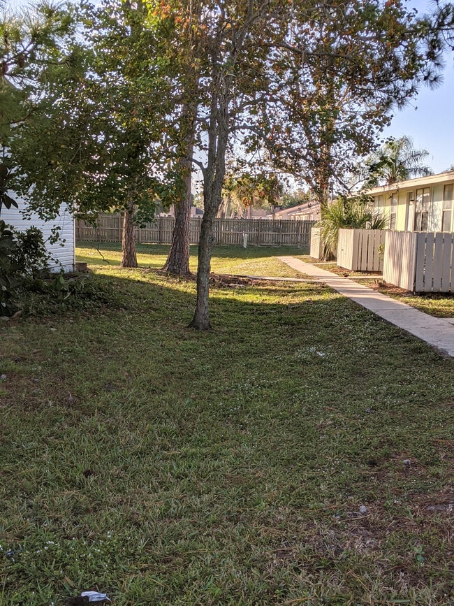Villas of Cocoa in Cocoa, FL - Foto de edificio - Building Photo