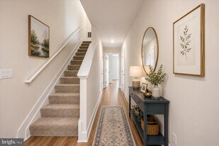 190 Sioux Lp in Winchester, VA - Building Photo