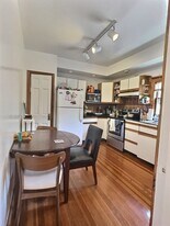 35 Lee St, Unit 17 in Cambridge, MA - Building Photo