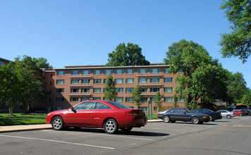 Main Street Green in Fairfax, VA - Building Photo - Building Photo