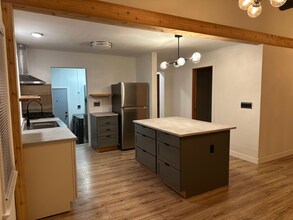 21304 St Francis in Farmington Hills, MI - Building Photo - Building Photo