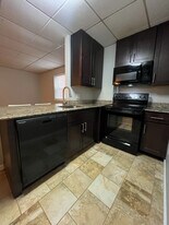 The Piazza at Jenkintown in Jenkintown, PA - Building Photo