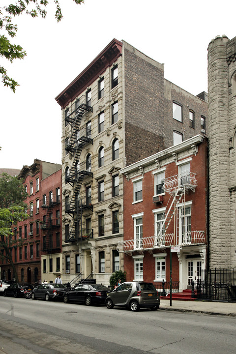 67-69 E Second St in New York, NY - Building Photo