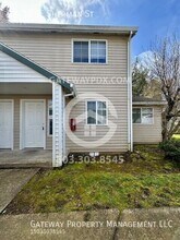 12812 SE Sherman St in Portland, OR - Building Photo - Building Photo