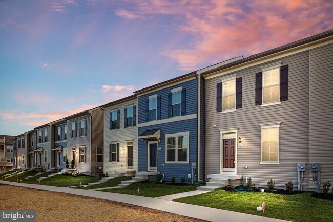 1815 Bird Run in Frederick, MD - Building Photo - Building Photo
