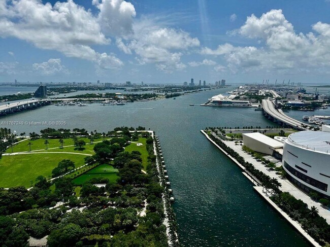 property at 900 Biscayne Blvd