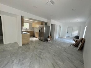 136 NE 60th St in Miami, FL - Building Photo - Building Photo
