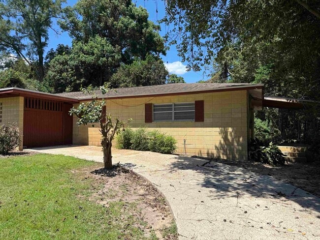 property at 610 Mary Beth Ave