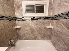 1106 Queen St NE in Washington, DC - Building Photo - Building Photo