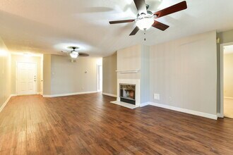 28710 Raestone St in Spring, TX - Building Photo - Building Photo