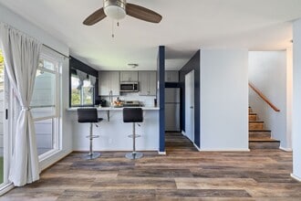 92-1261-1261 Panana St in Kapolei, HI - Building Photo - Building Photo