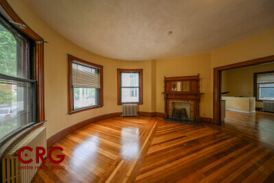22 Grand View Ave, Unit 1 in Somerville, MA - Foto de edificio - Building Photo