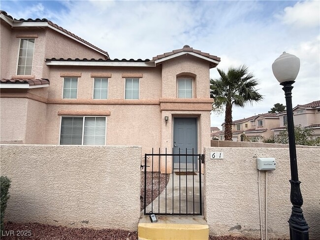 61 Belle Point Ave in Las Vegas, NV - Foto de edificio - Building Photo
