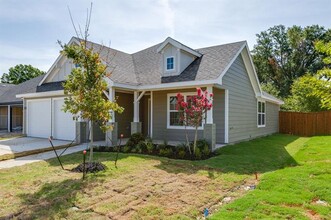 111 Rock Crk Ln in Terrell, TX - Building Photo - Building Photo