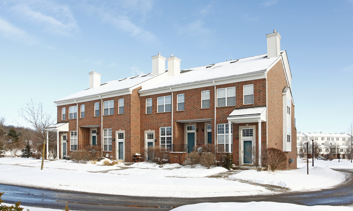 Brentwood Square in Ann Arbor, MI - Building Photo