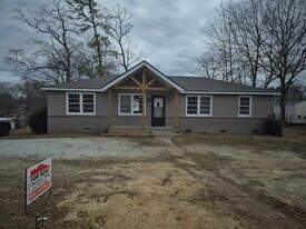 4108 Edwards Rd in Taylors, SC - Building Photo