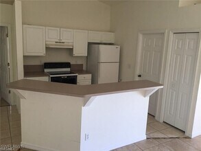1217 SW 30th St in Cape Coral, FL - Building Photo - Building Photo