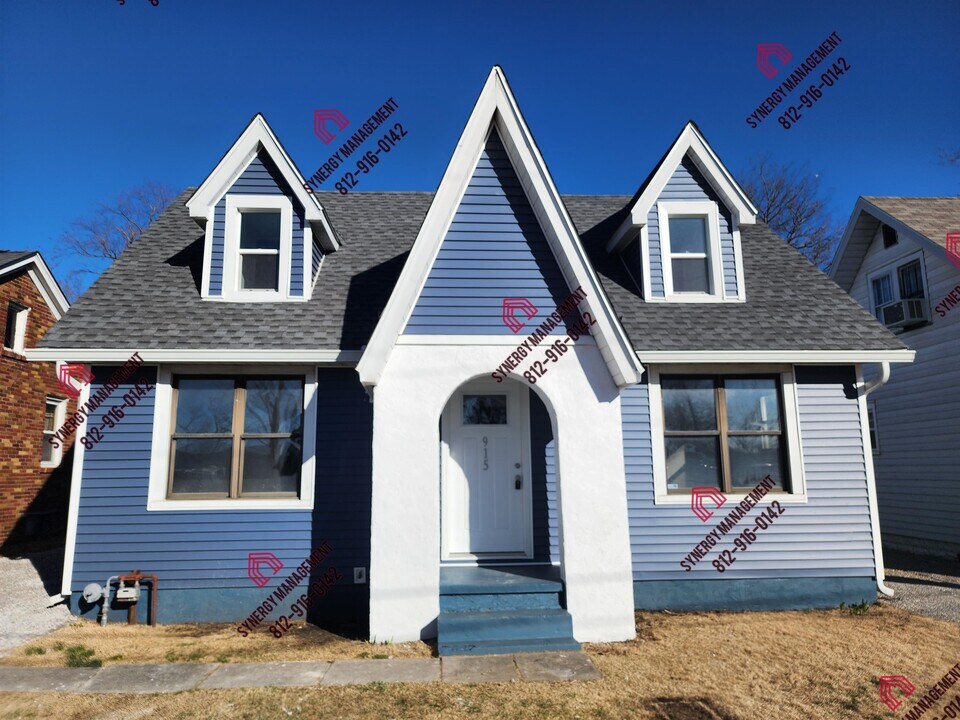 915 N Harlan Ave in Evansville, IN - Building Photo