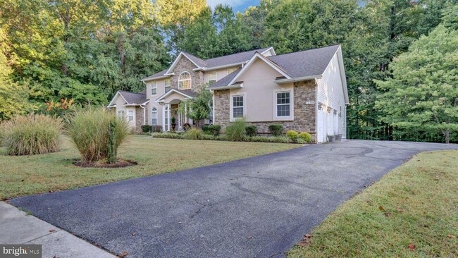 property at 12308 Putters Ct