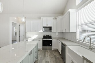 200 Waikakaaua Dr in Bastrop, TX - Building Photo - Building Photo